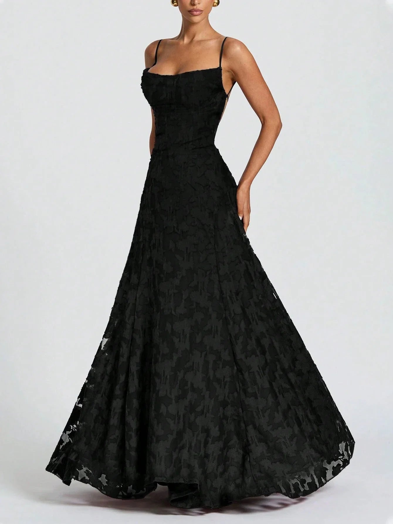 Lysandra - Abito Maxy in Pizzo Scolpito