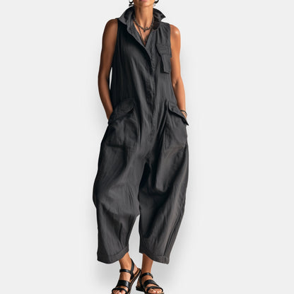 Arvella - Jumpsuit senza maniche con colletto alto