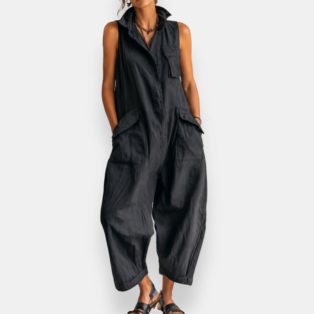 Arvella - Jumpsuit senza maniche con colletto alto