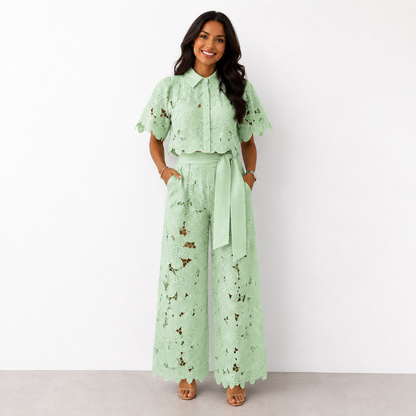 Cynthia - Blusa in pizzo e pantaloni