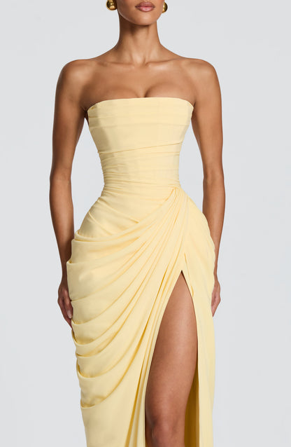 Hannah - Abito maxi drappeggiato con spacco alto